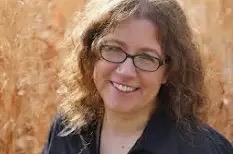 Sarah Pinsker photo