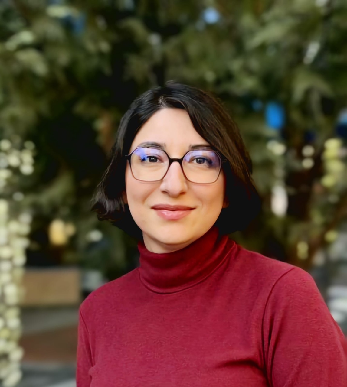 Zoha Kazemi photo